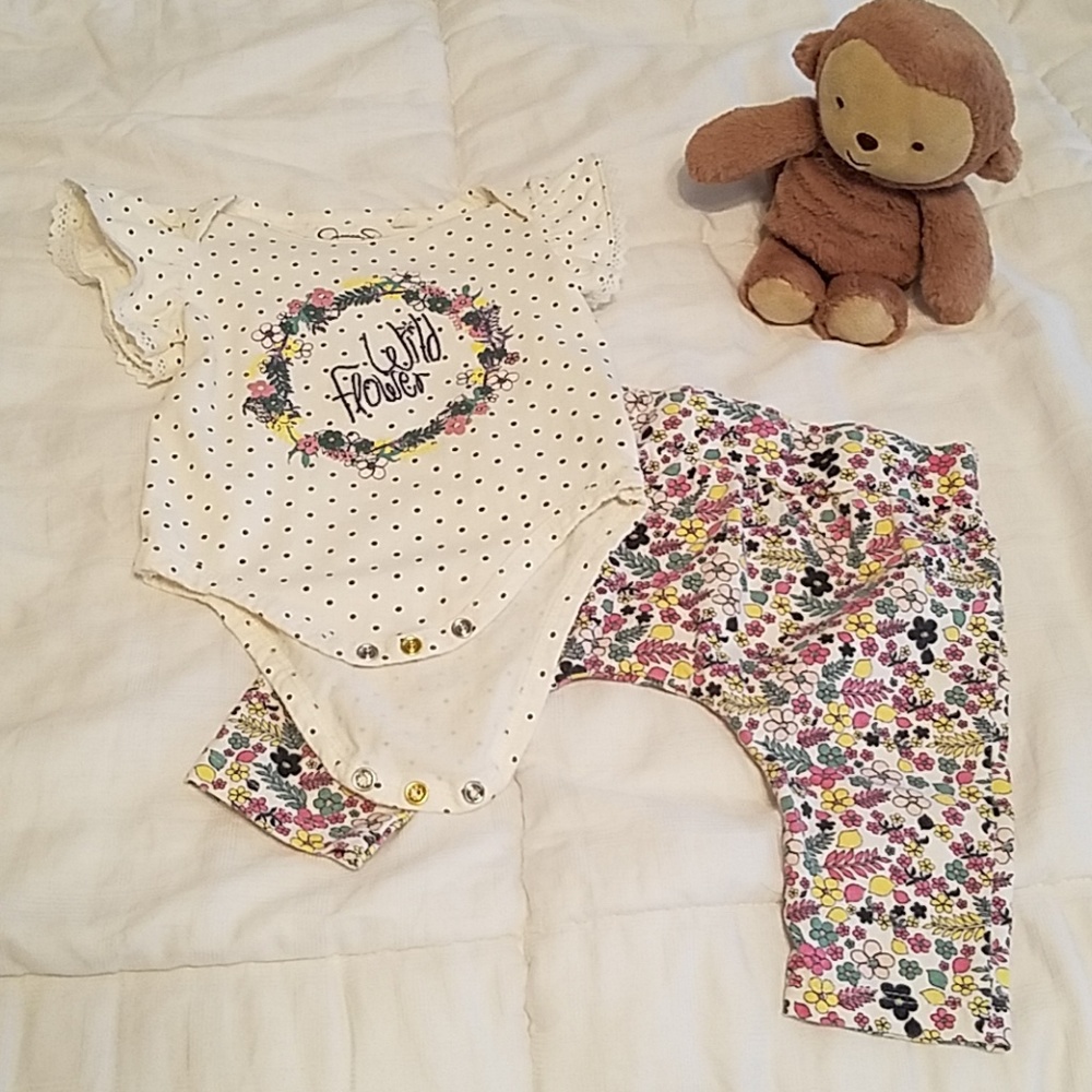 Jessica Simpson onsie with matching pant set
